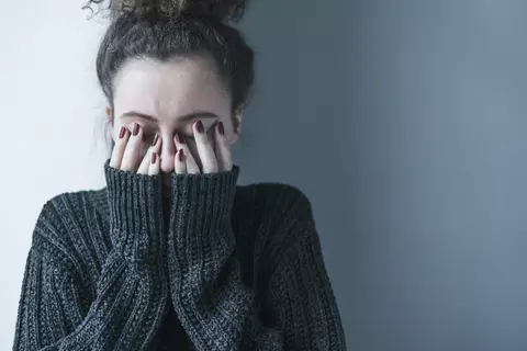 Angst ist eine wichtige Schutzfunktion, aber wann wird Angst bedenklich? – ©FollowTheFlow/stock.adobe.com
