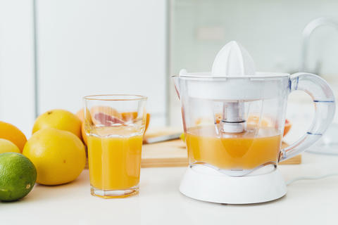 Husten vorbeugen mit einer vitaminreichen und gesunden Ernährung - © blackday/stock.adobe.com