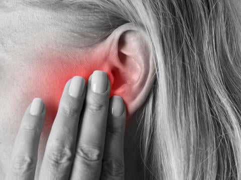 Ohrenentzündung: Symptome, Formen und Maßnahmen - © staras/stock.adobe.com