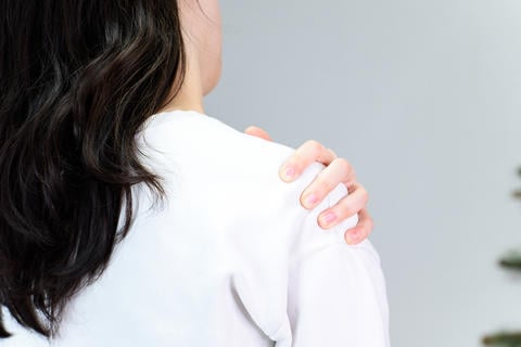 Verrenkung ist eine ernstzunehmende Verletzung - © HYUNHO SONG/stock.adobe.com