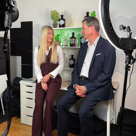 Gastauftritt Podcast Ninasapothecary - © Schwabe Austria